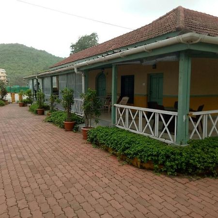 Golden Swan Beach Resort Murud  Exterior photo